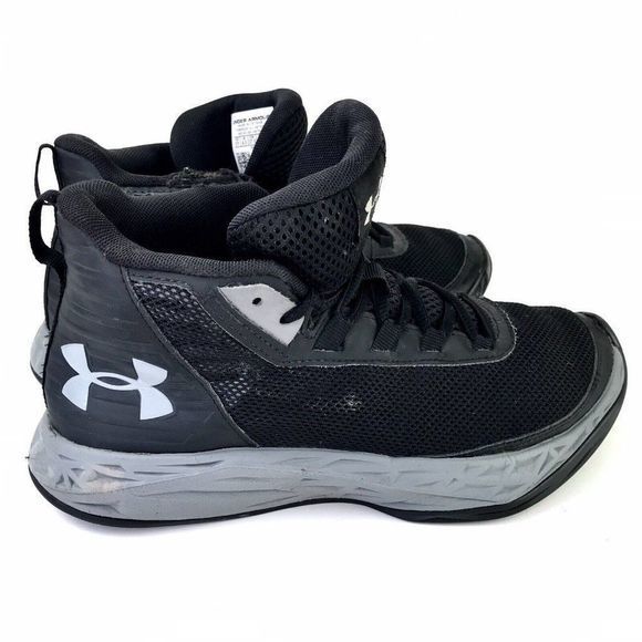 Under Armour BGS Jet 2018‎ Boys Size 5Y Black Basketball Shoes Lace Up 3020948 - Picture 3 of 8